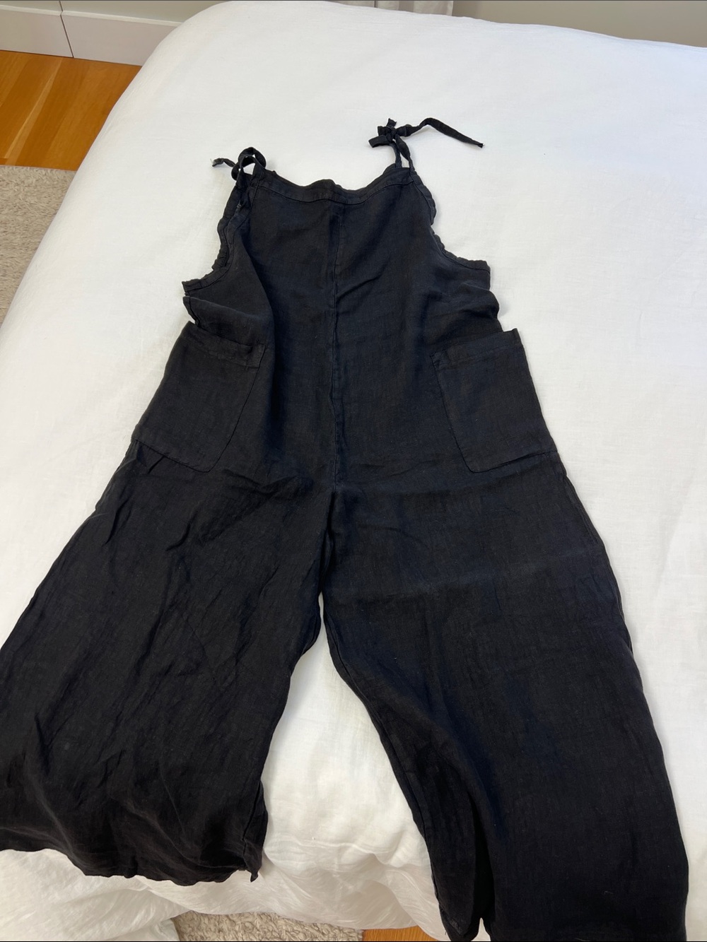 Linen jumpsuit in black (never worn)